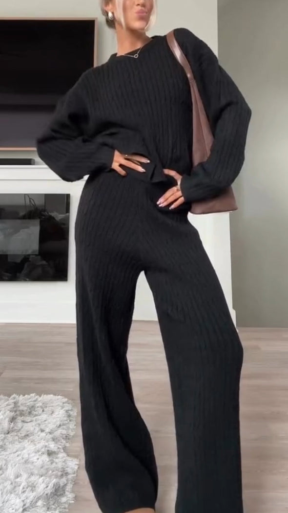 Women Round Neck Solid Color Cable Knitted Suit