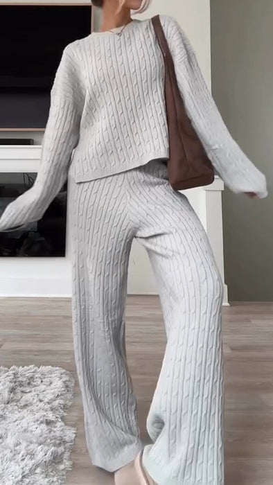 Women Round Neck Solid Color Cable Knitted Suit