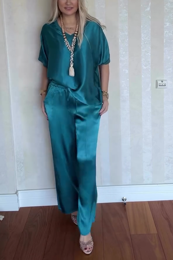 Women's Casual Comfortable V-neck Satin Short-sleeved Two-piece Suit