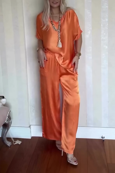 Women's Casual Comfortable V-neck Satin Short-sleeved Two-piece Suit